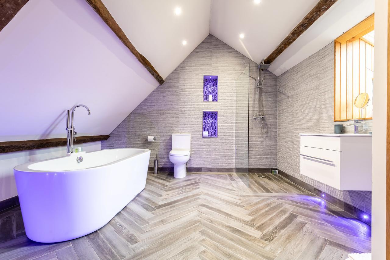 Lanelay Hall Hotel & Spa Hensol Luaran gambar Bathroom